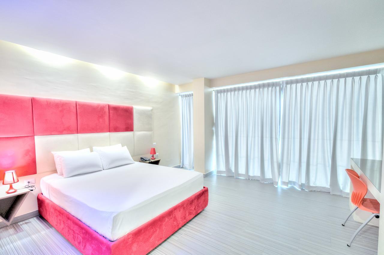 Alkquimia Hotel, Lounge And Bar Bayahibe Exterior photo